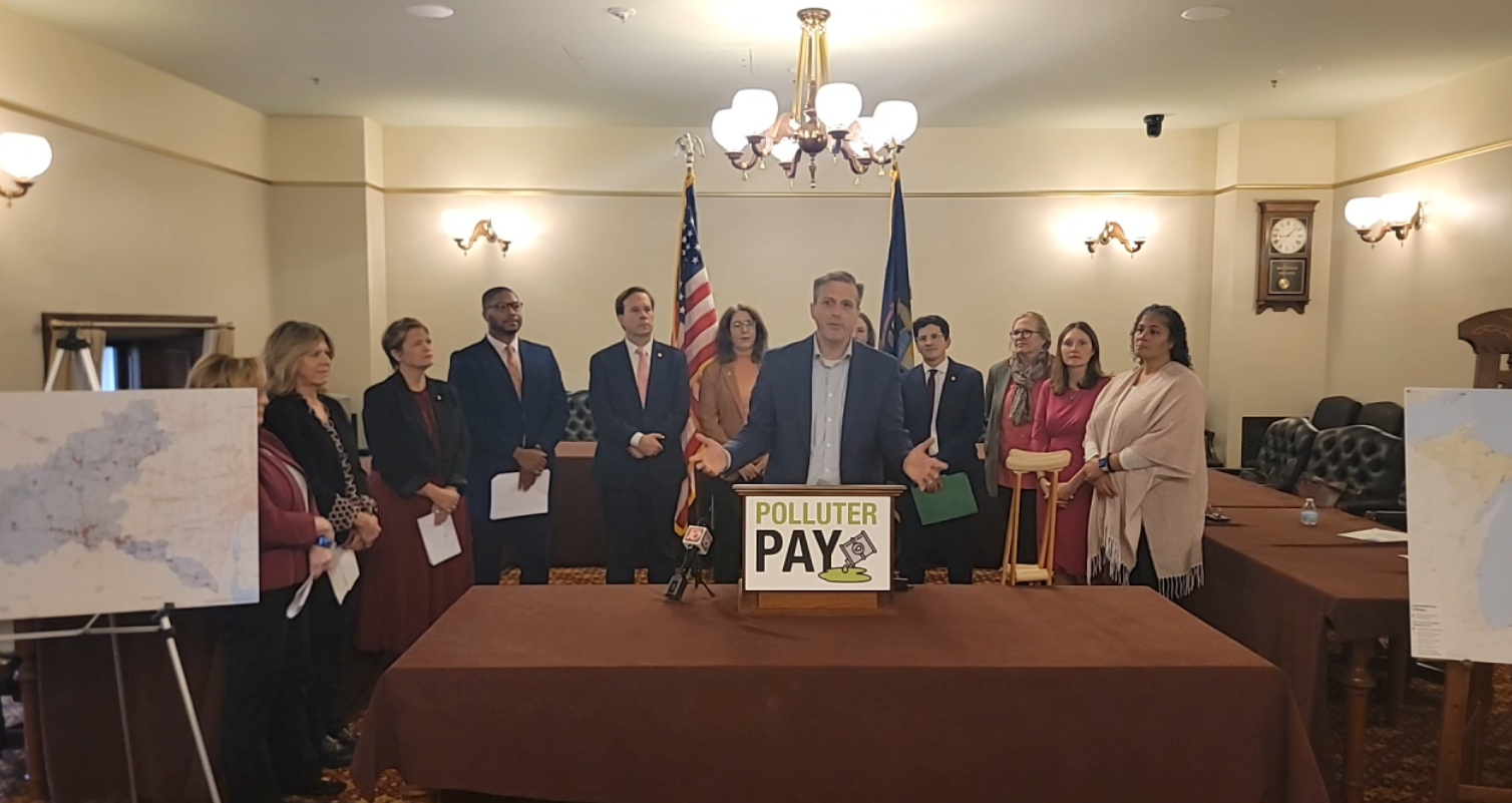 Pres Conference on Polluter Pay Legislation 