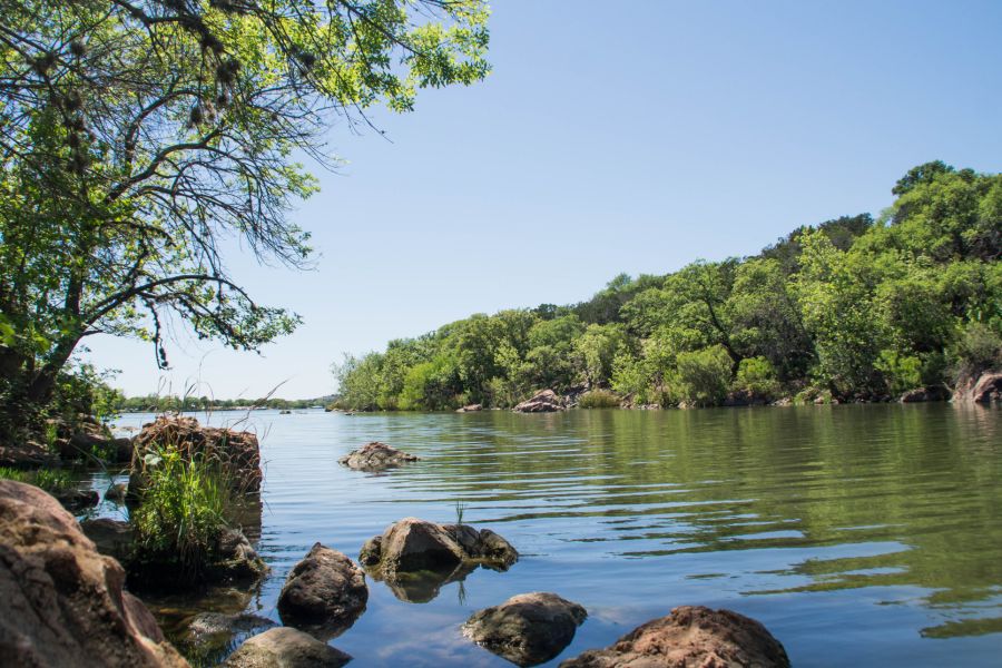 Image of a river in Colorado (source: Canva)