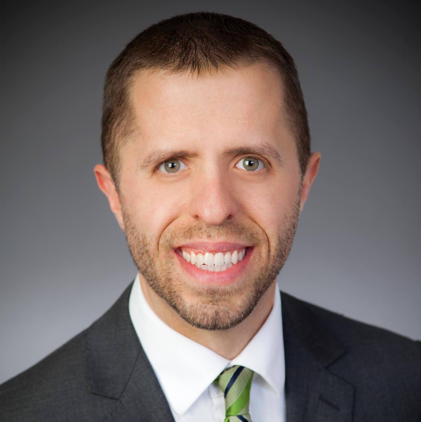 Jed Thorp Headshot.jpg