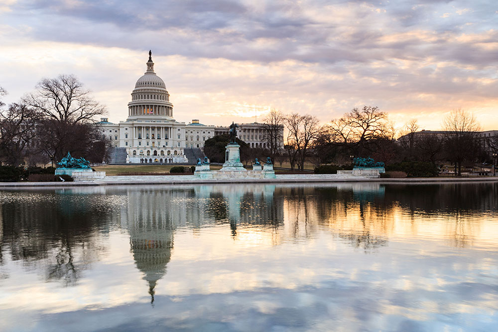 U.S. Capitol Building / photo: shutterstock, Cvandyke