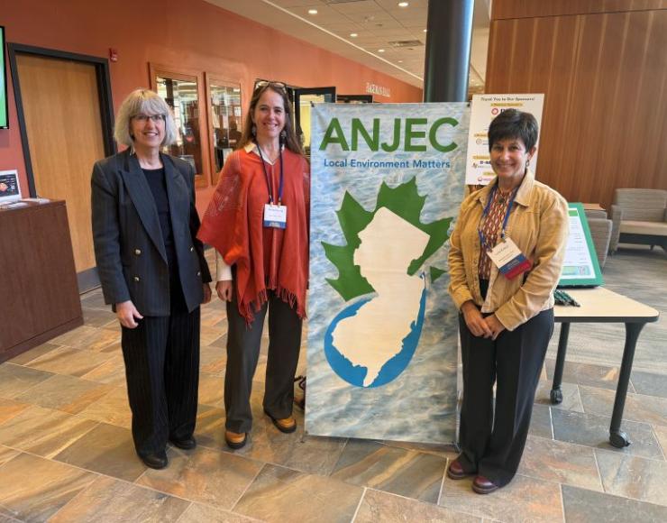 Image of Amy Goldsmith and Marta Young Receiving an ANJEC award