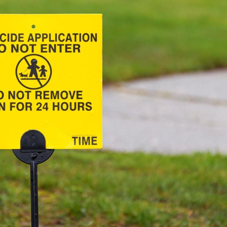Pesticide_Lawn Sign_Water.jpg