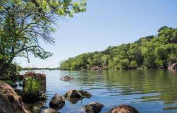 Image of a river in Colorado (source: Canva)