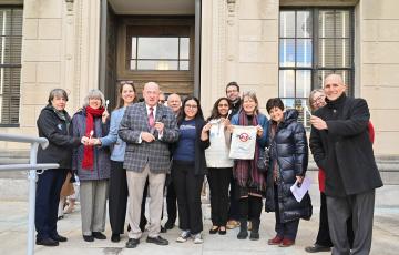 Photo of plastics coalition in NJ at EPR hearing . Photo by @taylormcfarland_photography