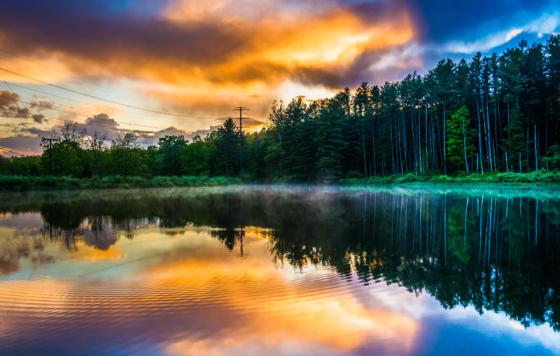 Lake at Delaware Gap National Park, Sunset. Photo credit: Jon Bilous / Shutterstock